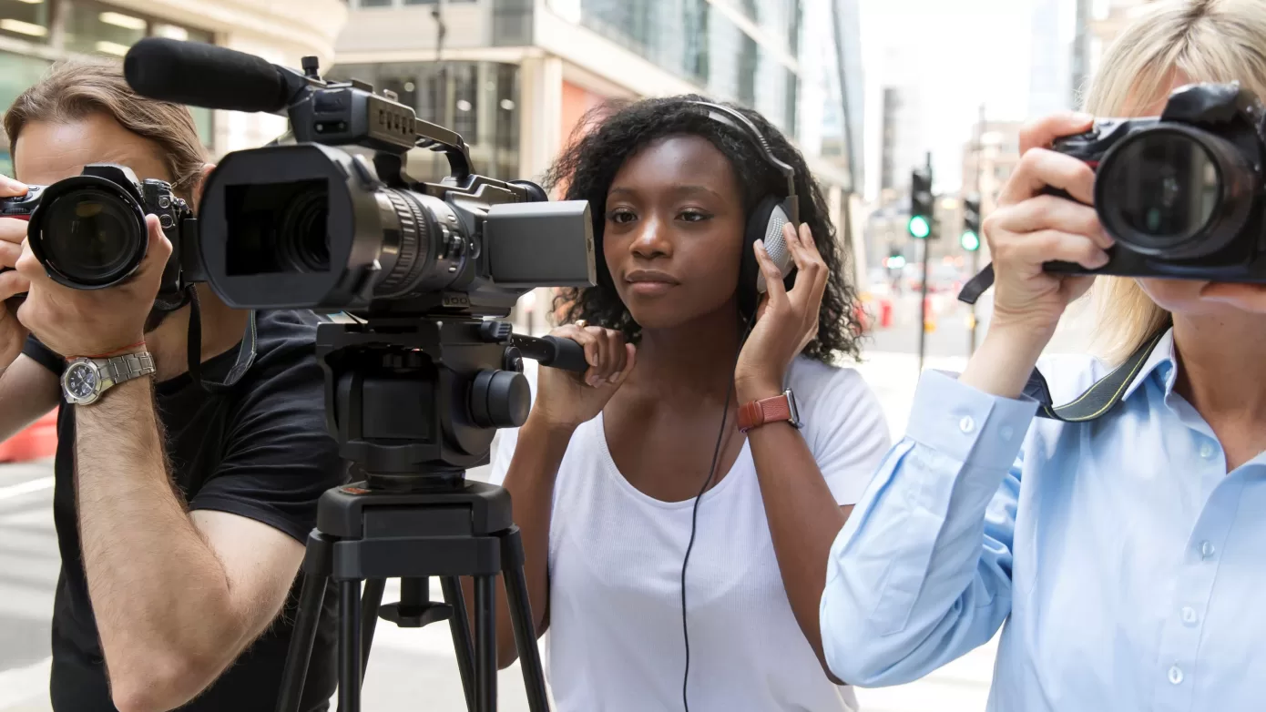 public image community